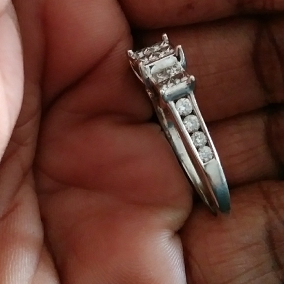 Real 10kt Gold Diamonds Ring#SOLD - Picture 3 of 5